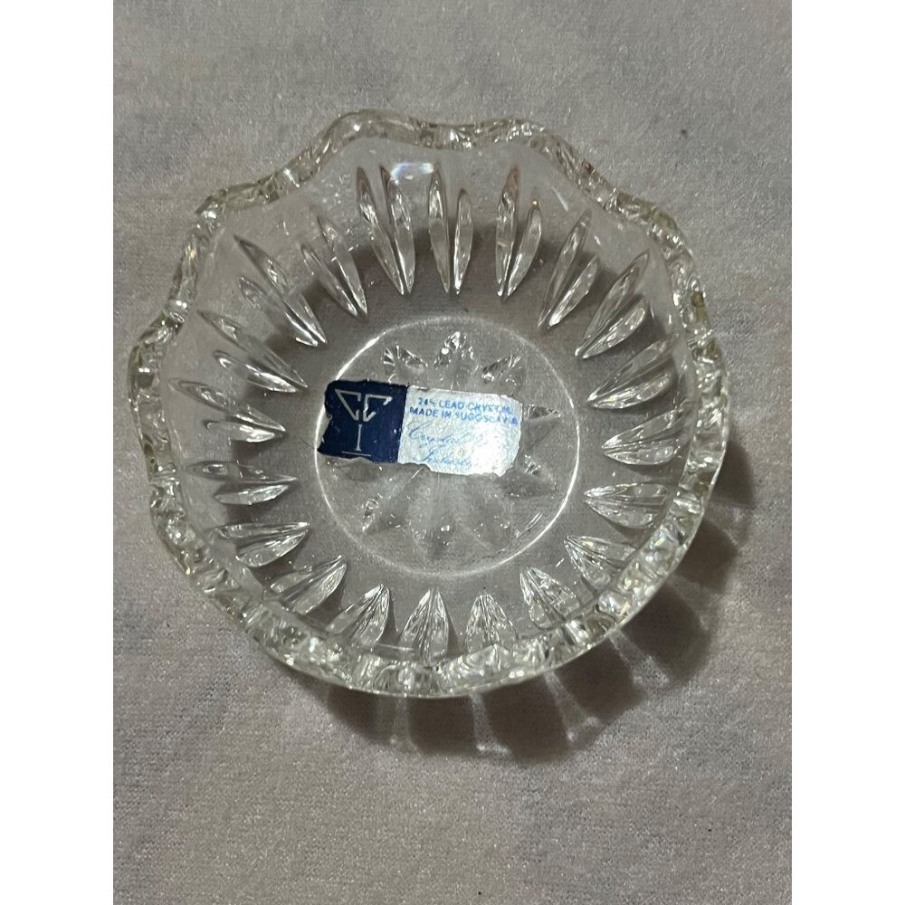 24% Lead Crystal Bowl Made In Yugoslavia With Scalloped Edge & Cut Design vintag